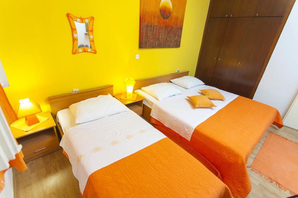 Carolija Apartment Makarska Room photo